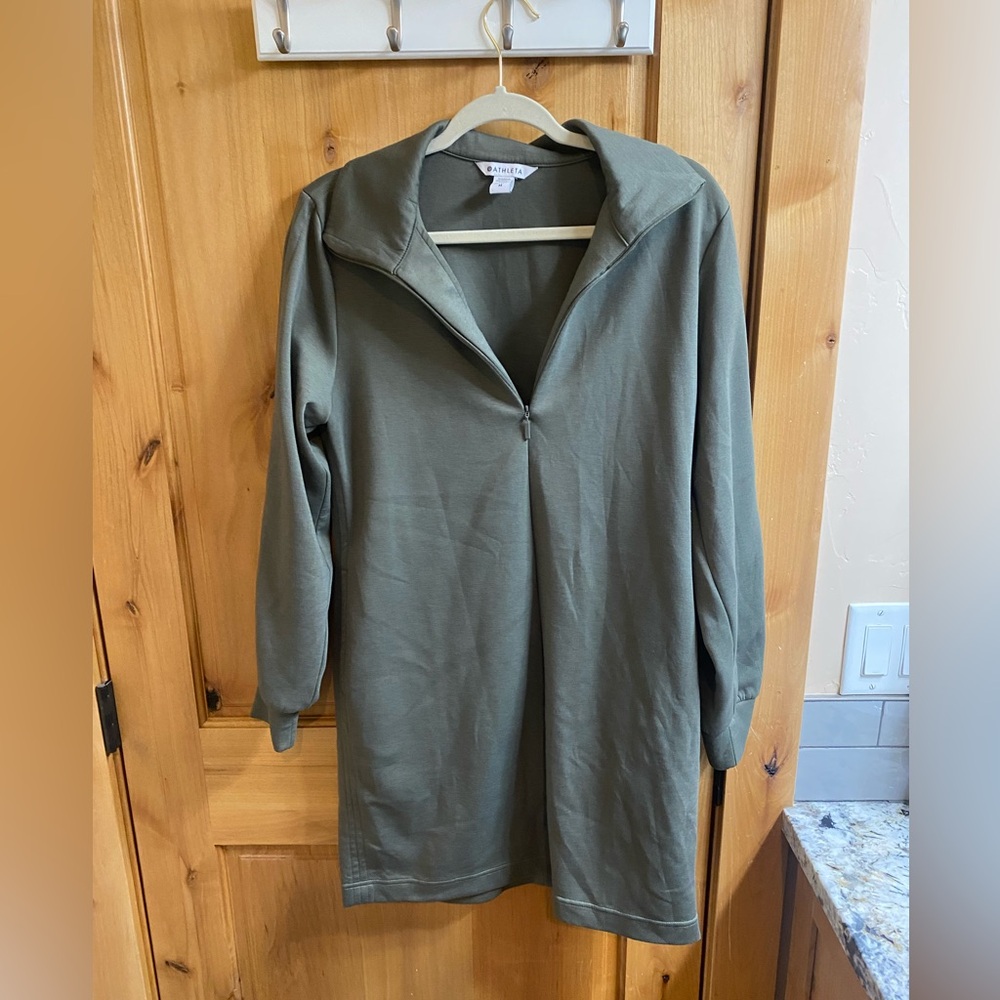 Athleta M Olive Green Athletic Dress